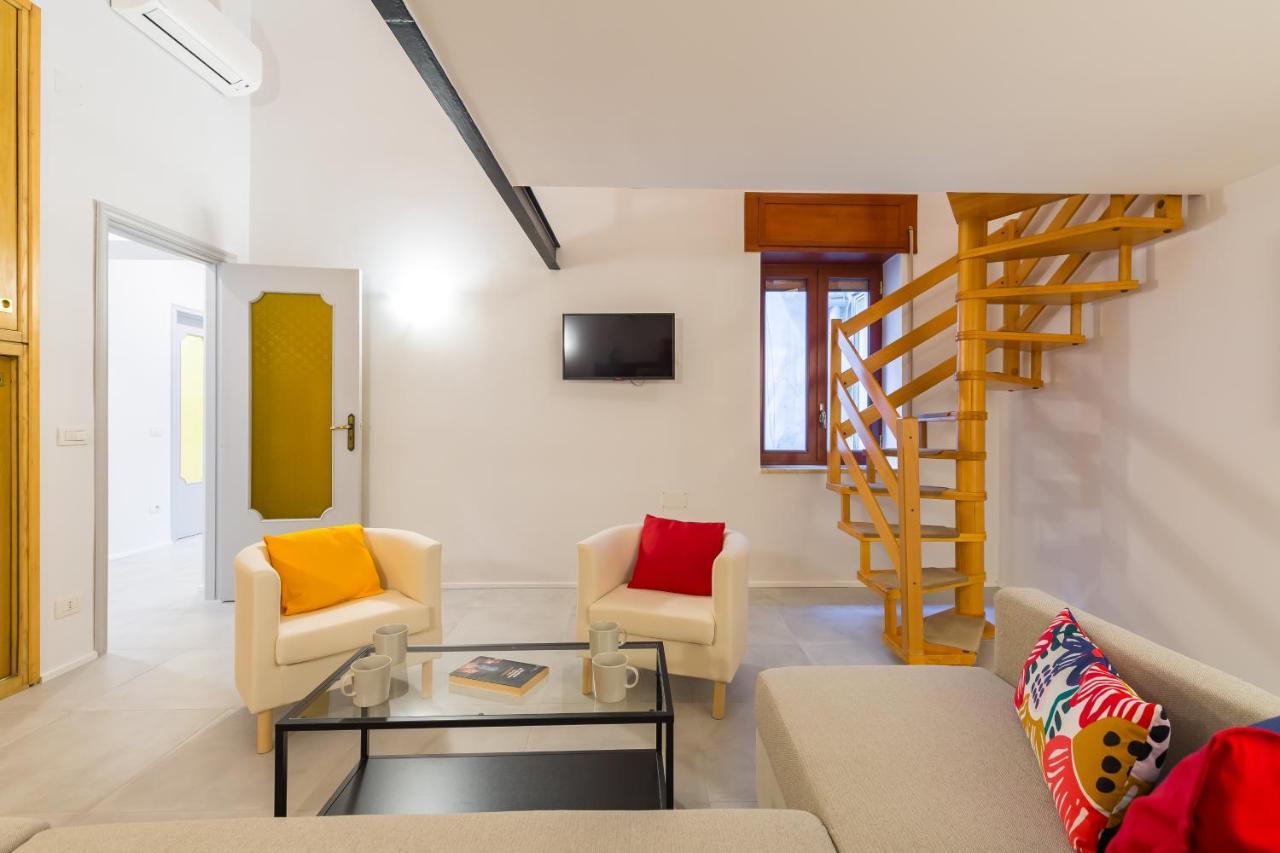 Casana On Christmas Alley By Napoliapartments Bagian luar foto